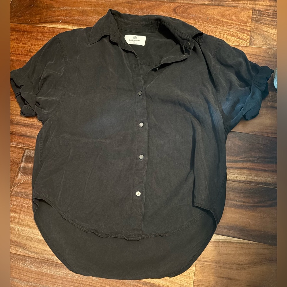 Babaton Tencel Button Up Blouse Black Short Sleeve Shirt XS Aritzia (0418)